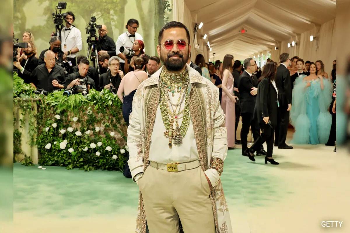 Sabyasachi Mukherjee Becomes First Indian Designer To Walk The 2024 Me sabyasachi-mukherjee-becomes-first-indian-designer-to-walk-the-2024-me