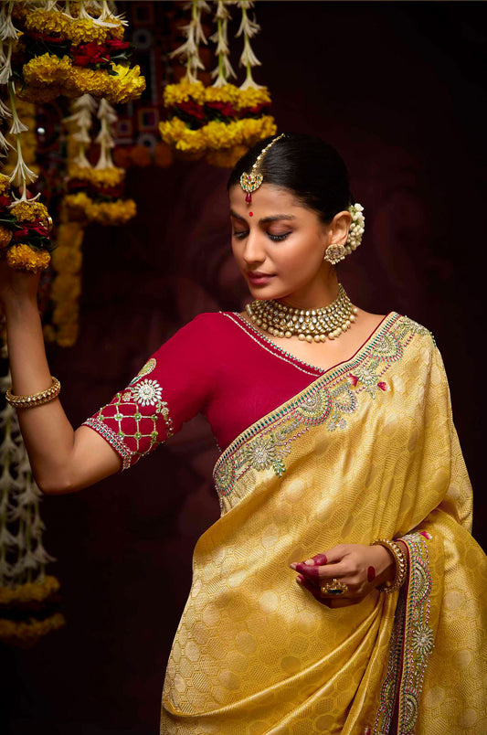 Yellow Banarasi Zari Woven Prasang Wedding Saree