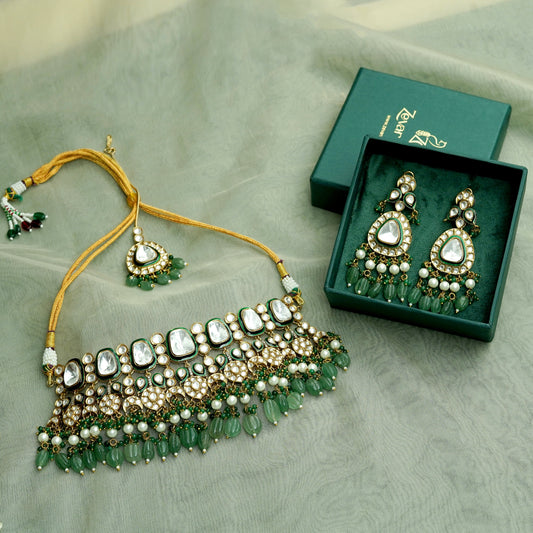 Pastel Green Rajasi Kundan Choker Set with Earrings and Mangtika
