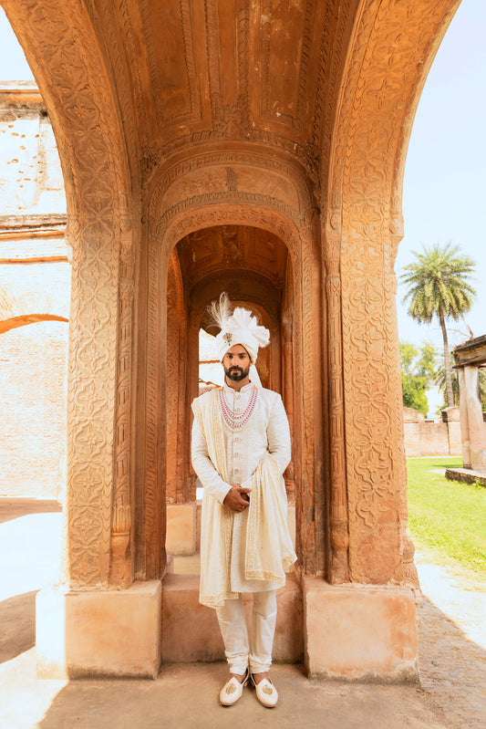 White Hand Embroidery Georgette Silk Sherwani