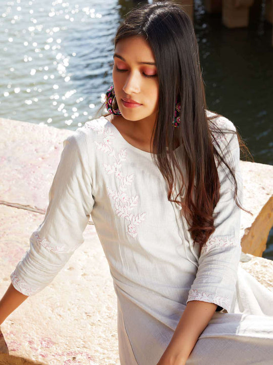 White Solid Viscose A-Line Dress | Rescue