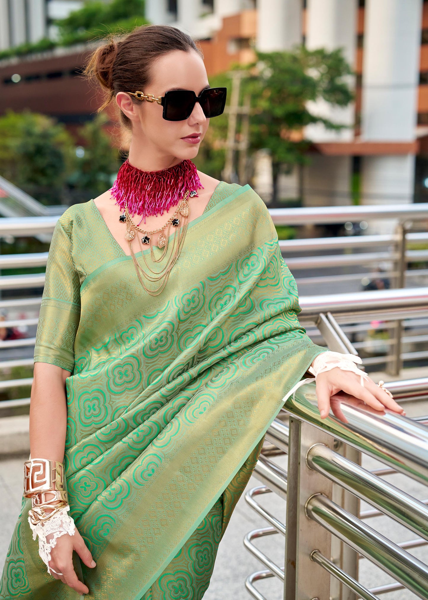 Green Butterscotch Handloom Kanchivaram Buttery Silk Saree