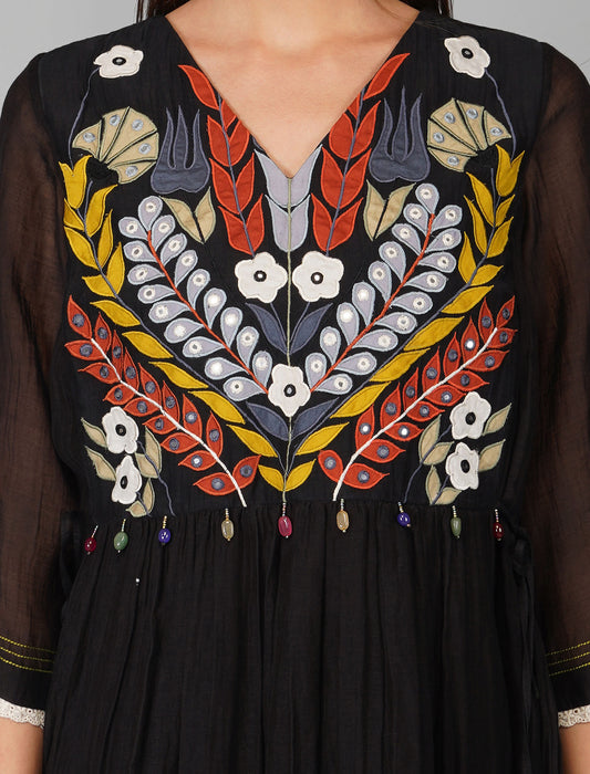 Applique Black Yoke Tiered Tunic Set