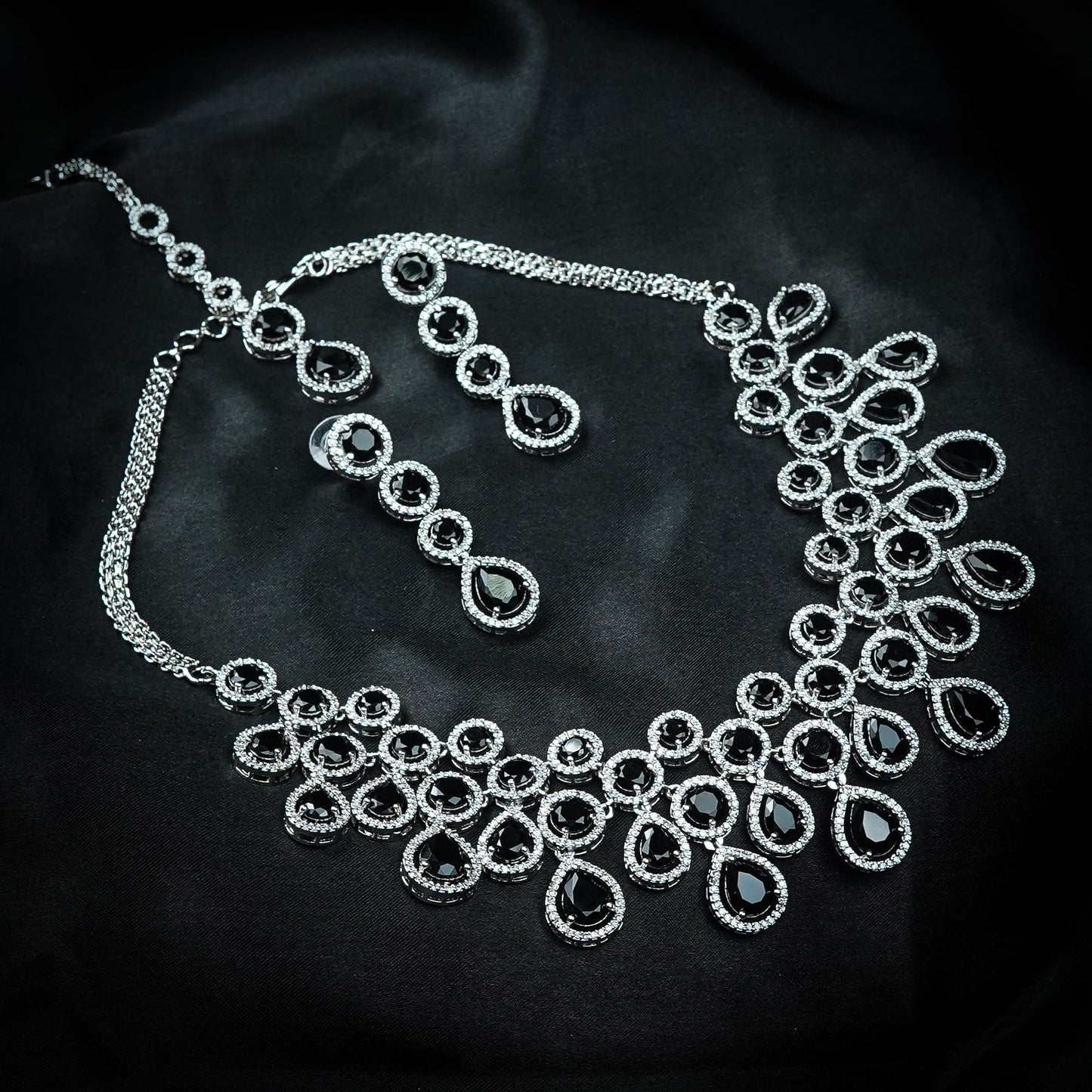 Rohini Ratna Luxe Diamond Set