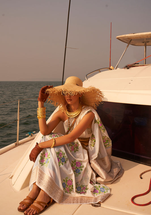 Light Grey Khibaa Silk Chinnon Nylon Handloom Saree