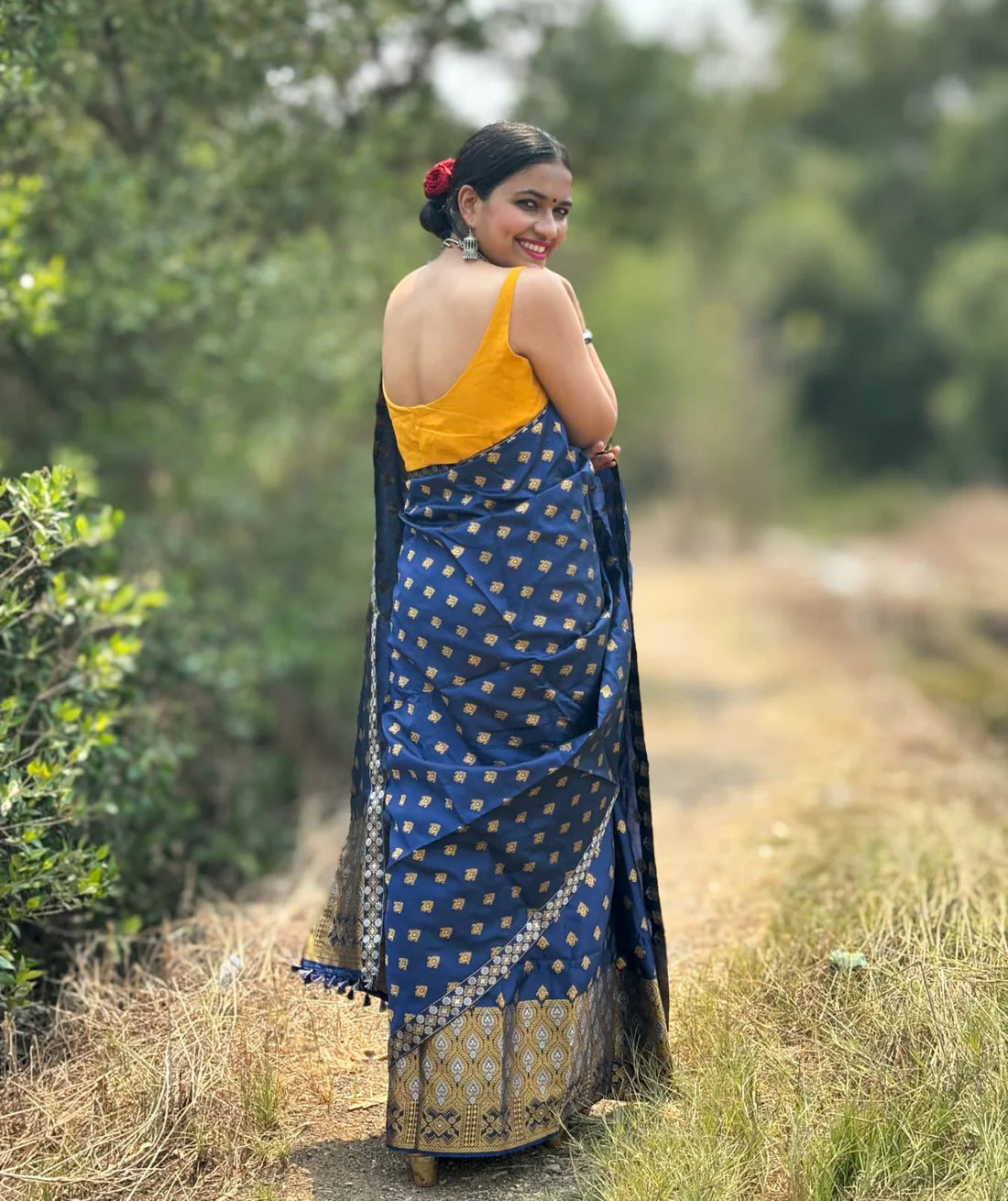 Bakul Mekhela Chador