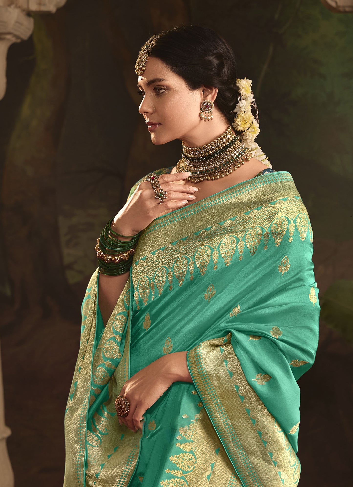 Green Crepe Dola Silk Weaving Sinduri Raas Saree
