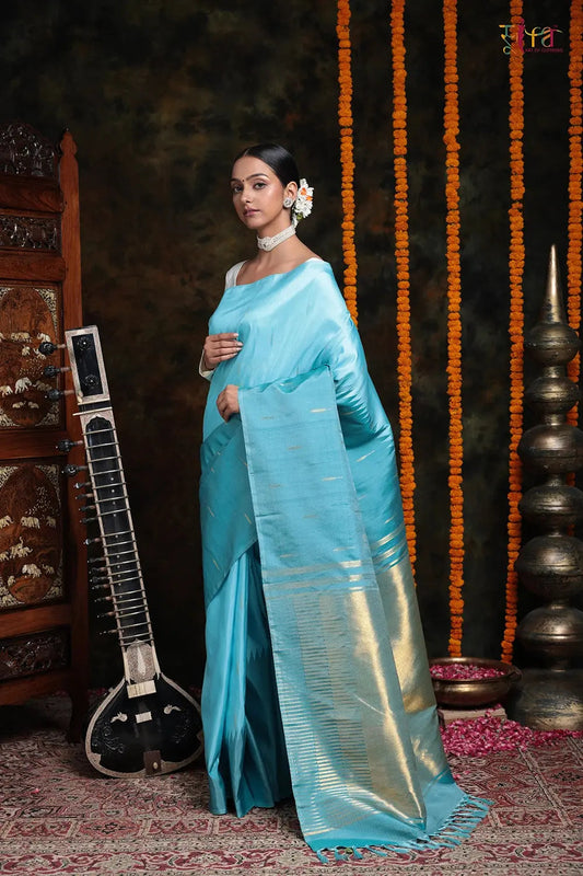 Handloom Sky Blue Low Rise Temple Design Pure Silk Kanchipattu Saree