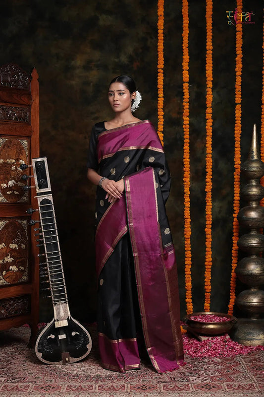 Handloom Black Kanchipattu Saree With Bird Motifs