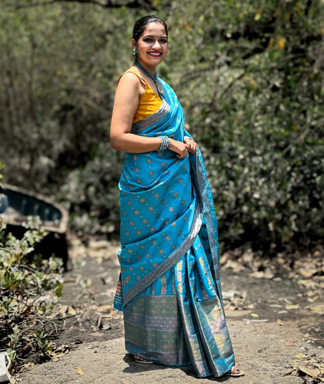 Ambar Jyoti Mekhela Chador