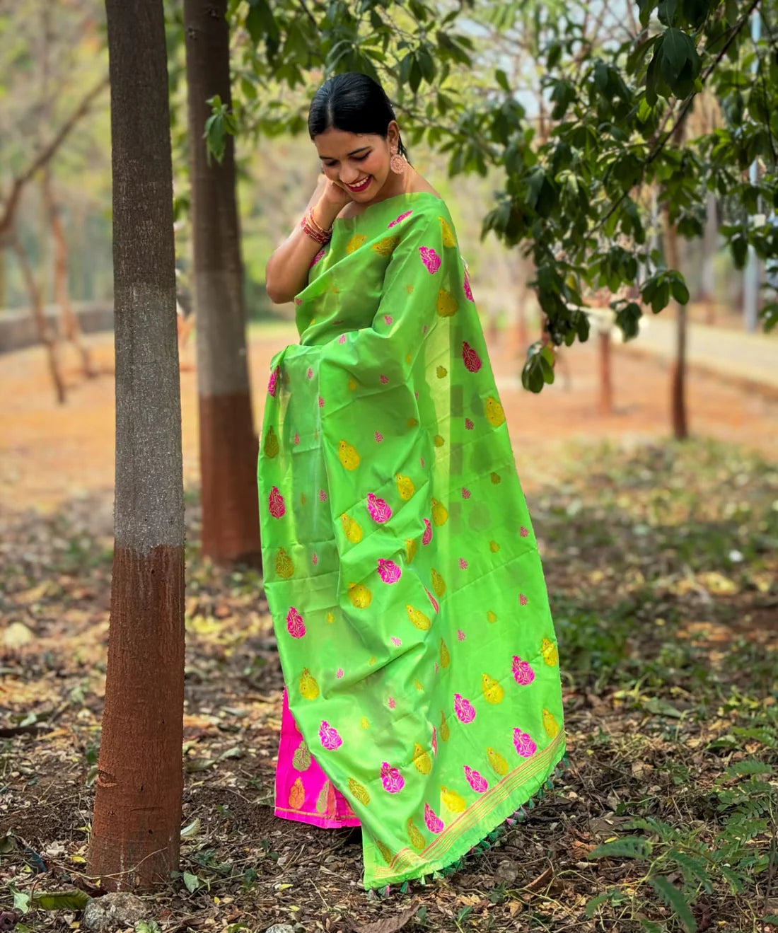 Khorisa Mekhela Chador