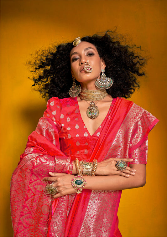 Pink Karnival Two Tone Handloom Weaving Silk Saree