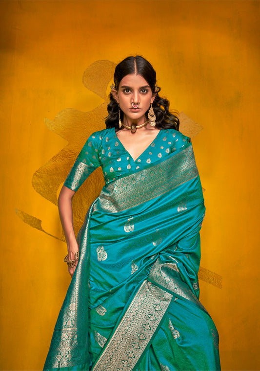 Teal Green Karnival Two Tone Handloom Weaving Silk Saree