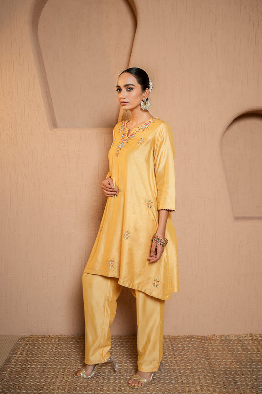 Beige Chanderi Booti Hand Work Embroidery Kurta Set