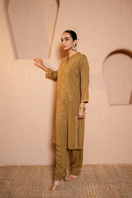 Mehendi Green Rayon Golden Dori Machine Embroidery Kurta Set