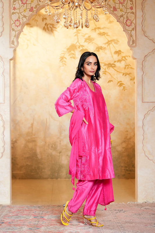 Pink Chanderi Sequins& Cut Dana Work Embroidery Suit Set