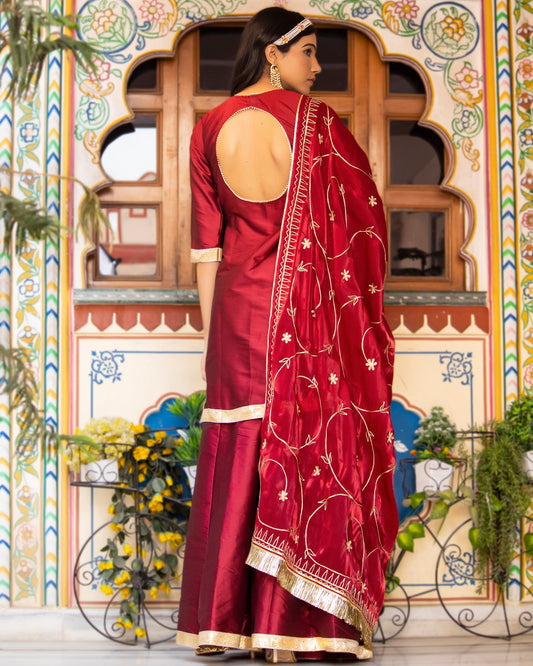 Kurjan Maroon Taffeta Silk Sharara set