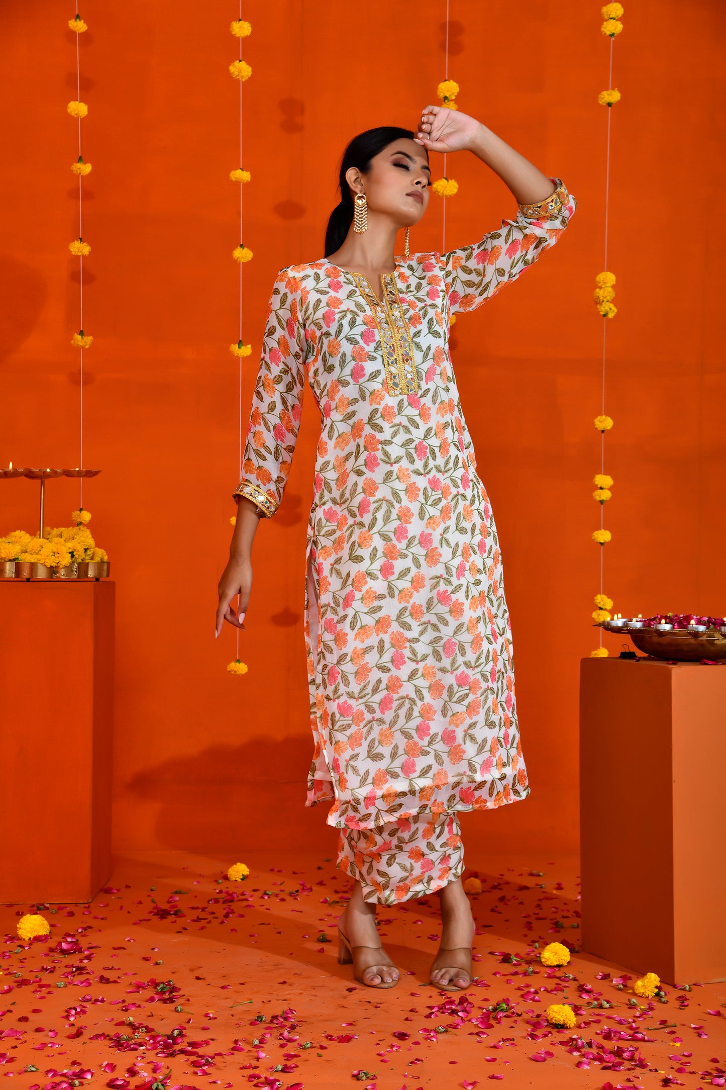 Off-White Chiffon Utsav Bannhi Printed Jaipuri Kurta set
