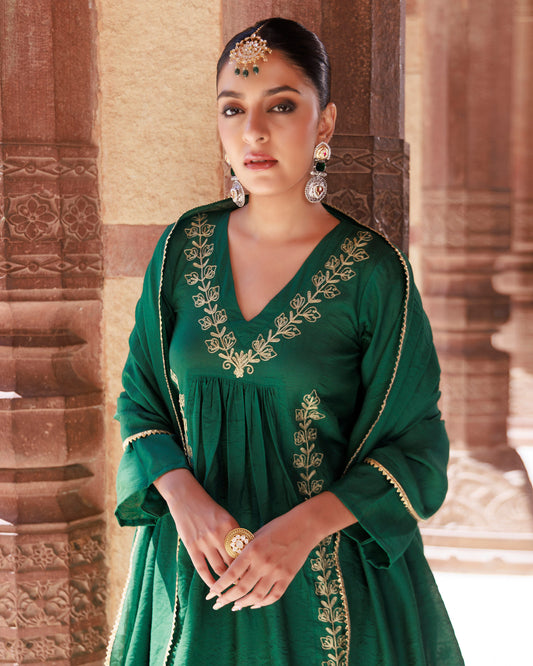 Green Aari Embroidery Chanderi Kurta & Dupatta Set