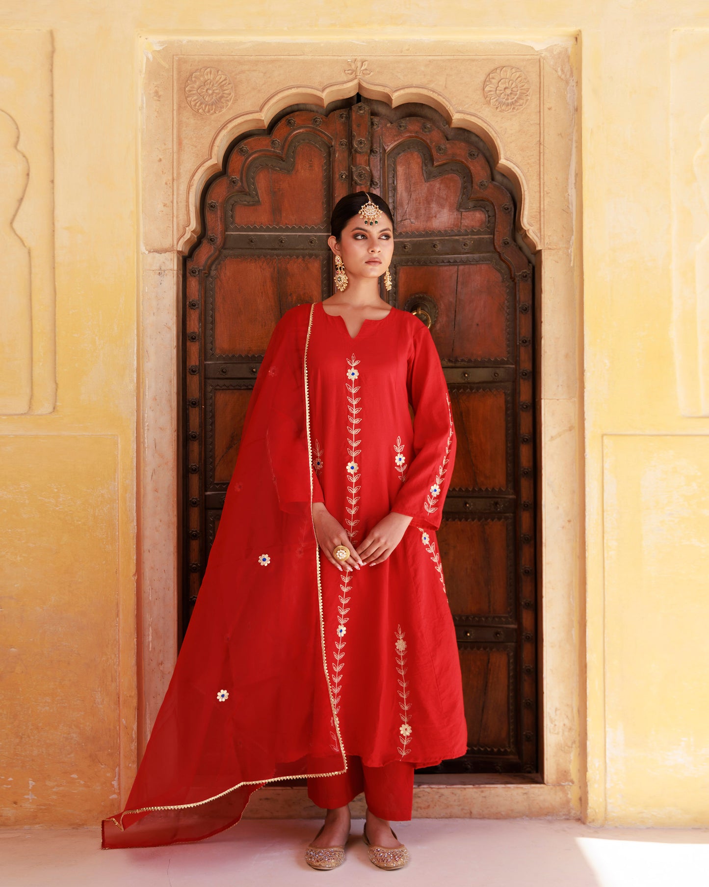 Red Aari Embroidery Chanderi Kurta & Organza Dupatta Set