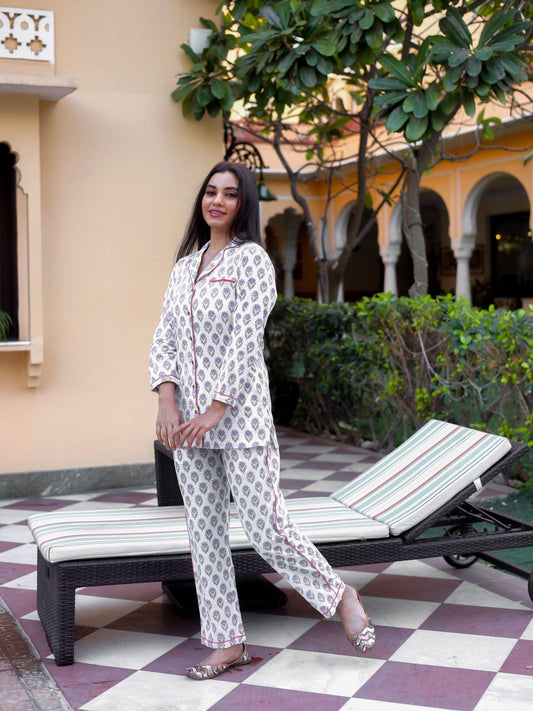 White Printed Cotton Night Suit - world.com