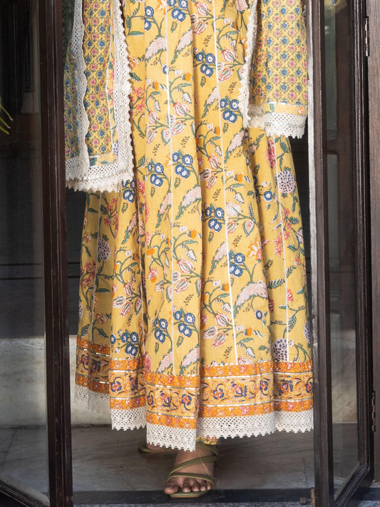 Yellow Floral anarkali Pant Set with Dupatta - world.com
