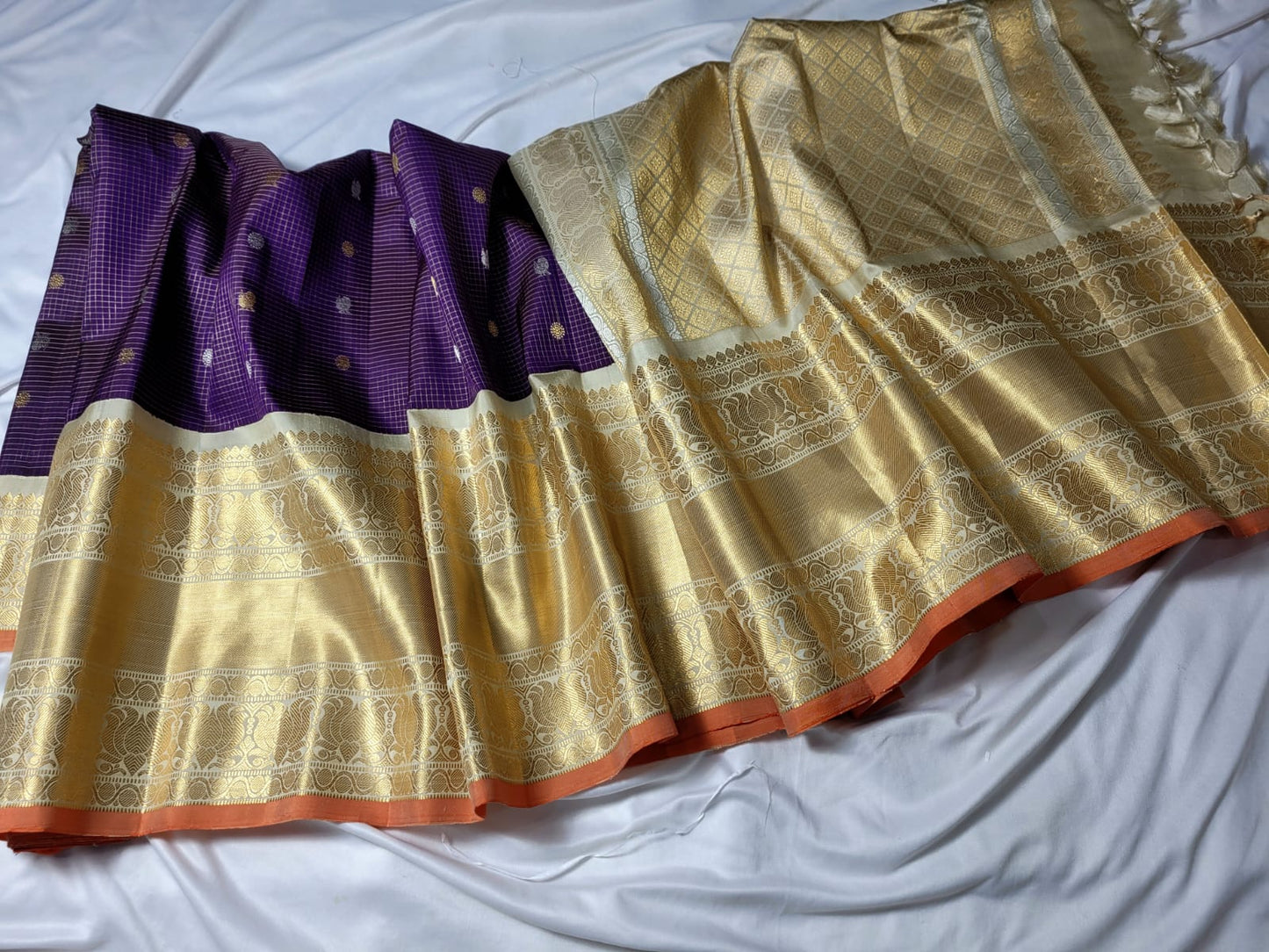 Purple with Ivory Gold Pallu Pure Gadwal Pattu handloom Saree