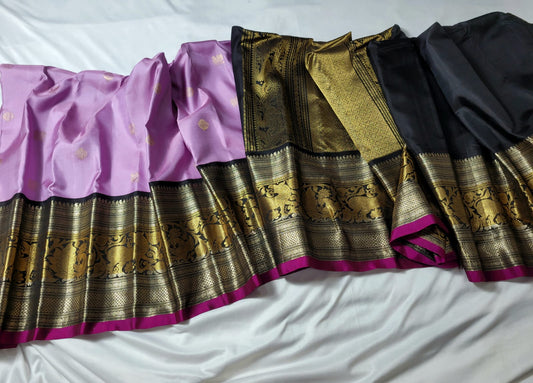 Magenta with Black Pallu Pure Gadwal Pattu handloom Saree