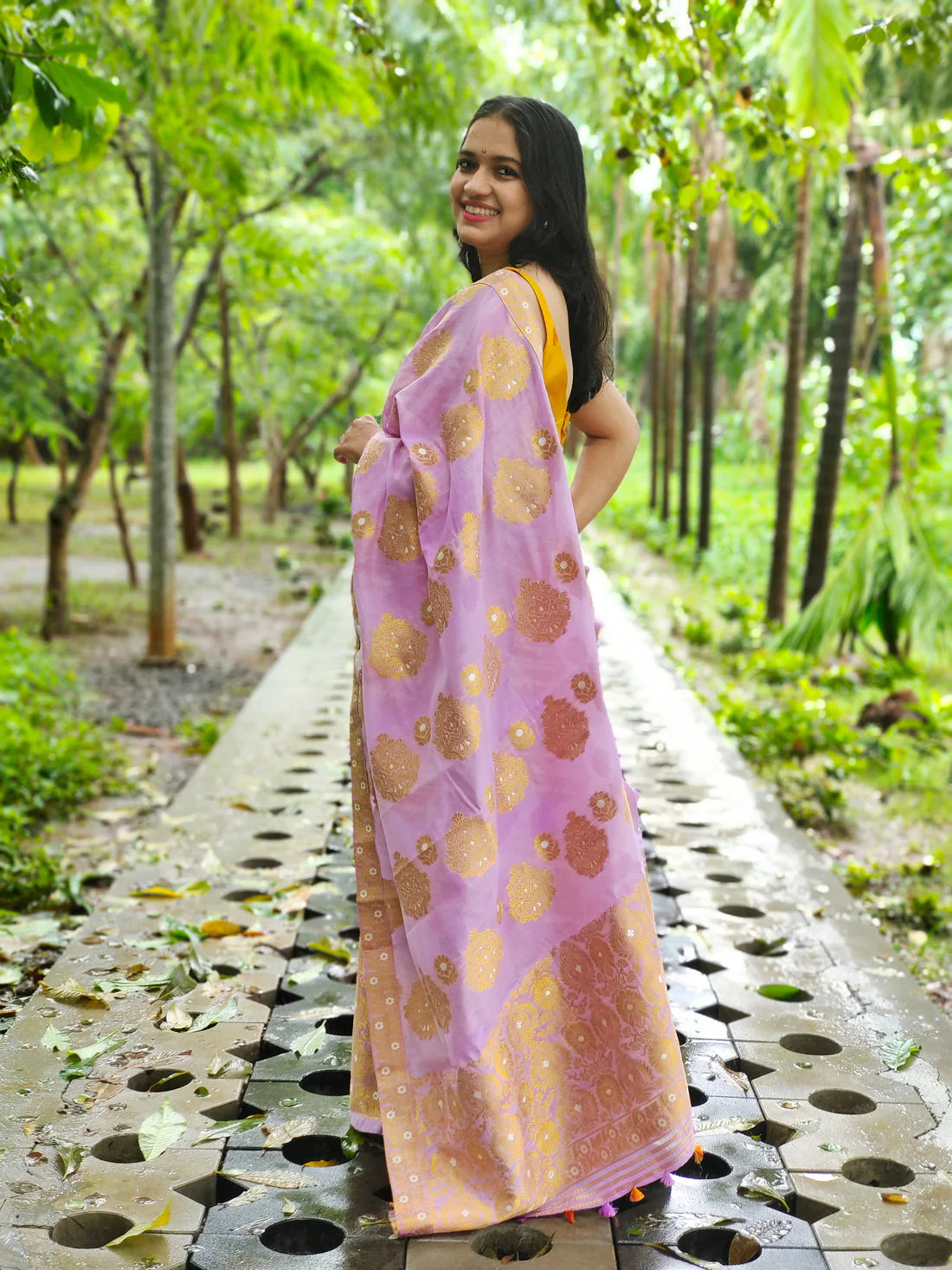 Khorika Lavender Mekhela Chador