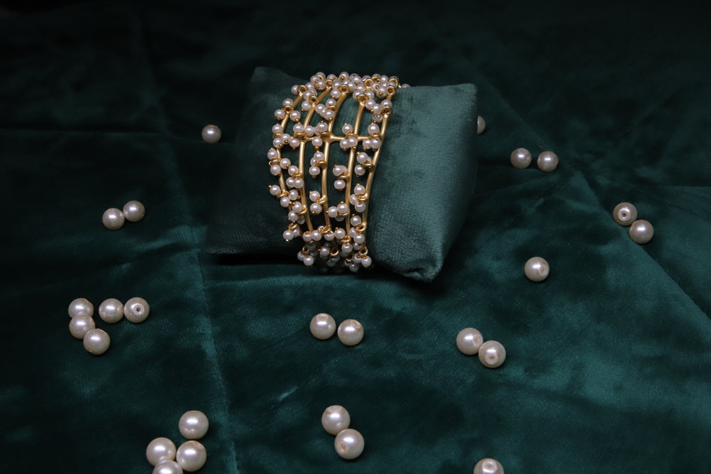 Evergreen Pearl Bracelet