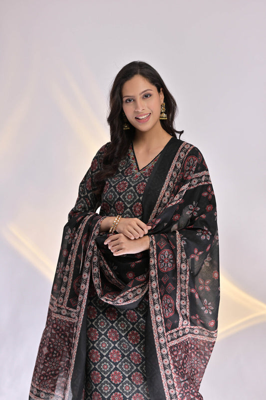 Chanderi Patola V-Neck Suit Set