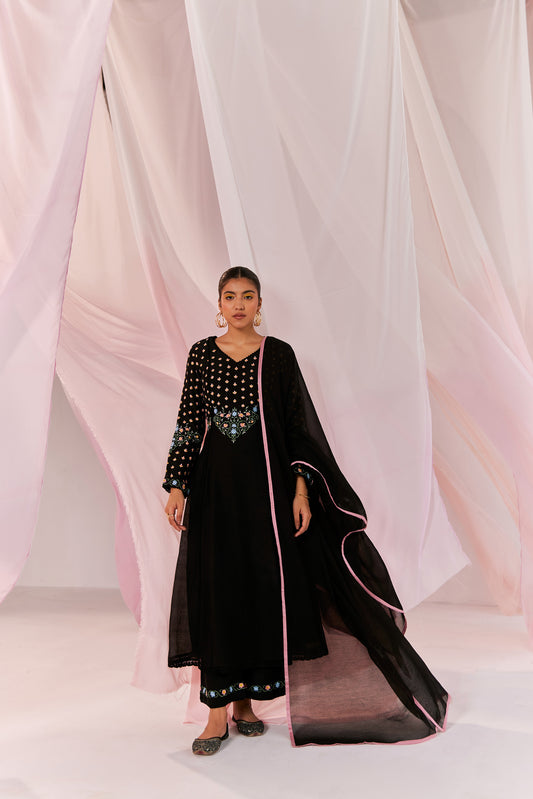 Alara Black Chanderi Silk Kurta Set
