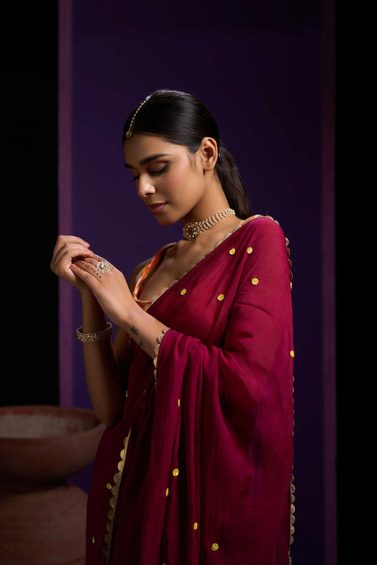 Noori Mahroon Organza Saree