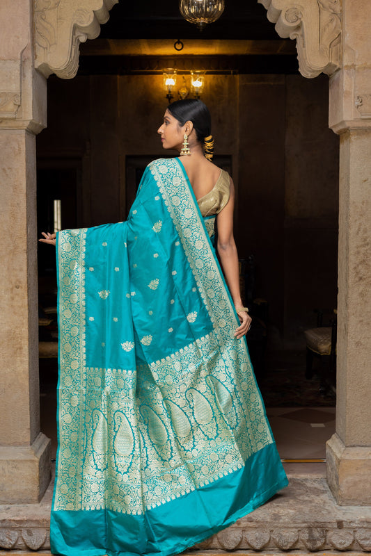 Teal Handwoven Kadwa Katan Silk Saree - Panaya