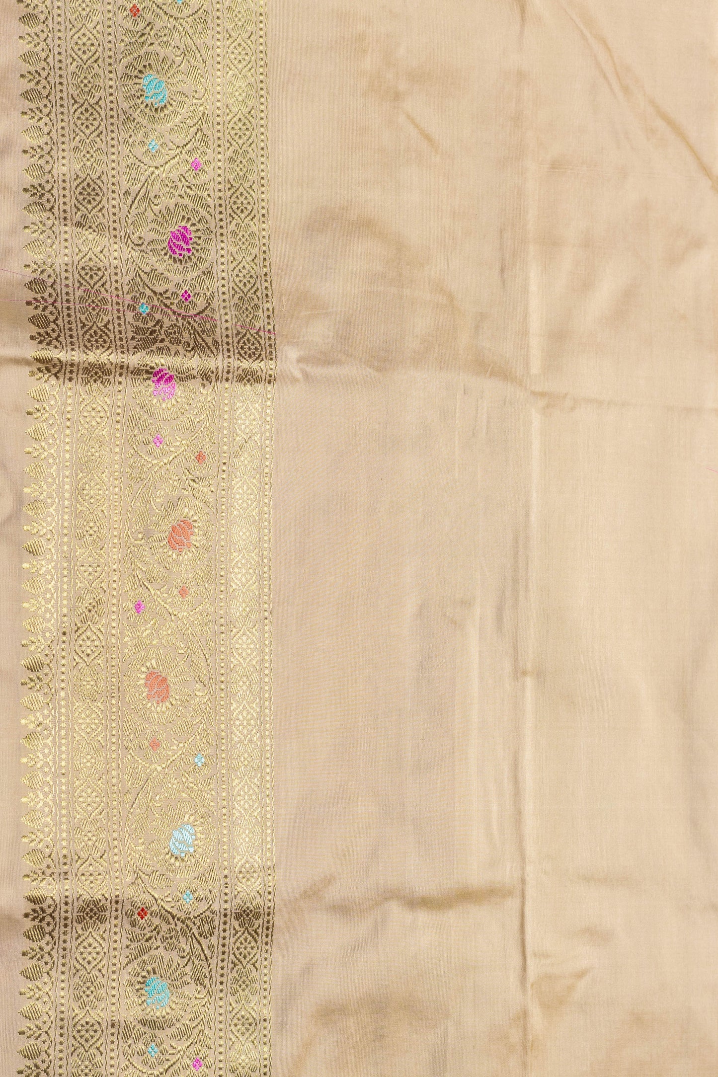 Gold Handwoven Kadwa Katan Silk Saree - Panaya