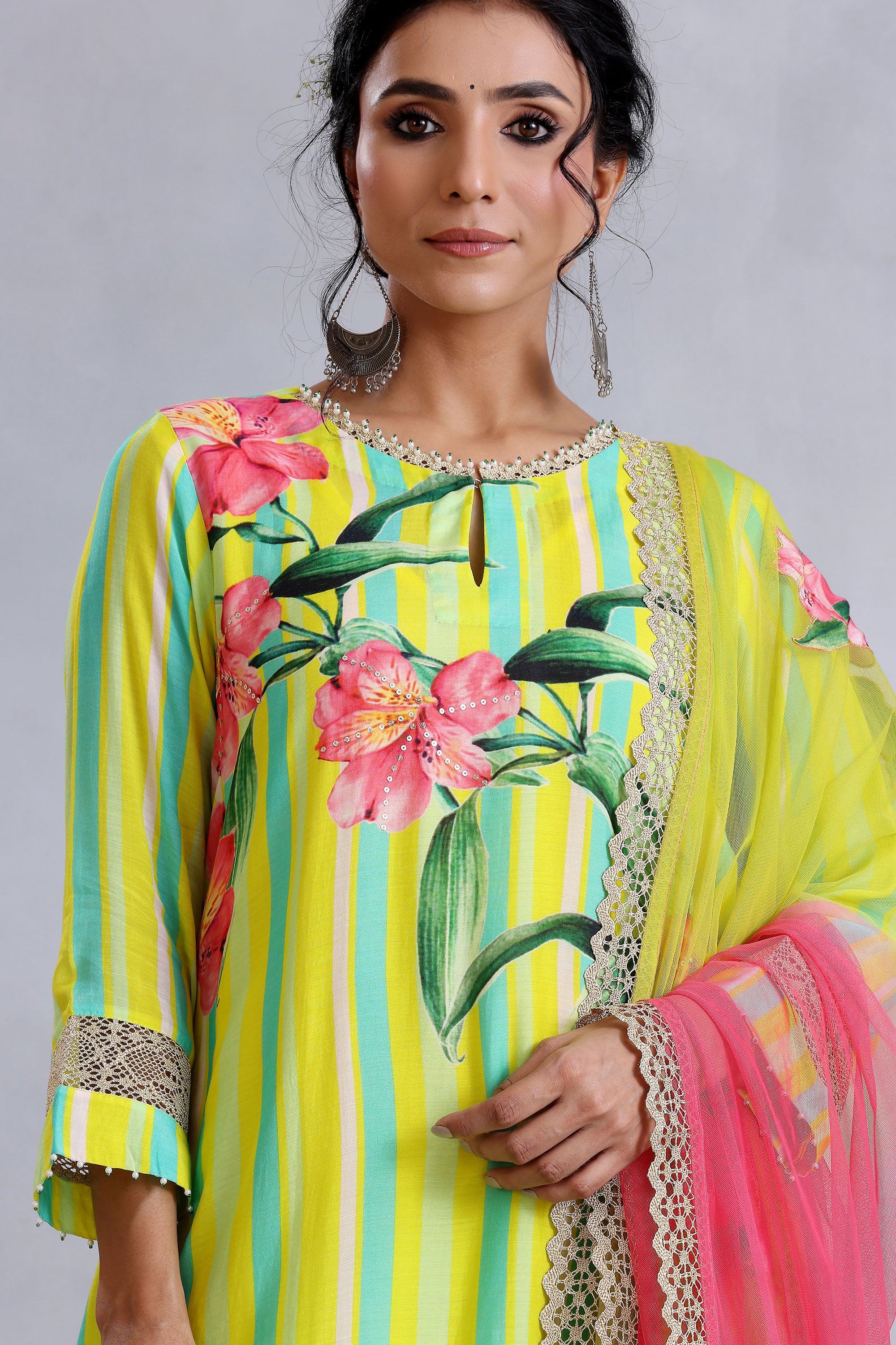 Sunehri Kurta Set