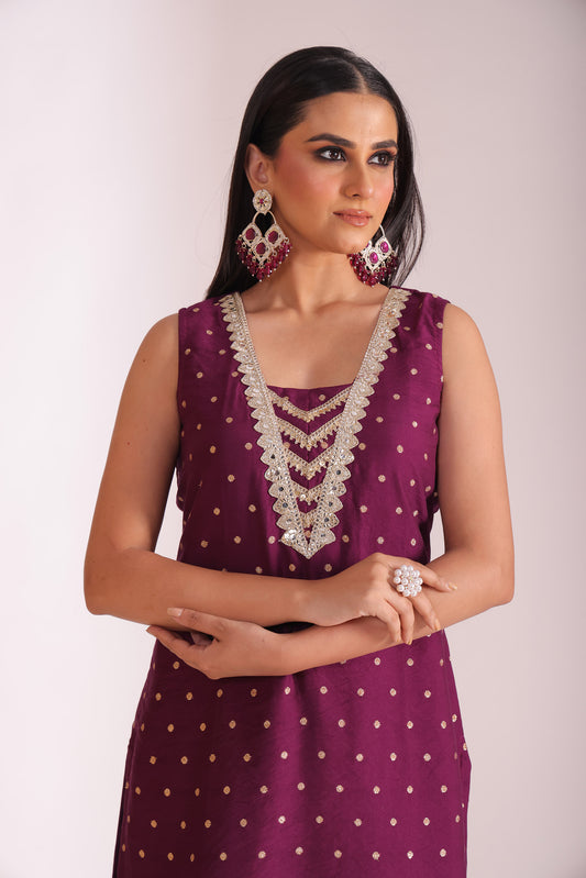 Mastani Wine Zari Embroidered Chanderi Kurta And Pant With Dupatta