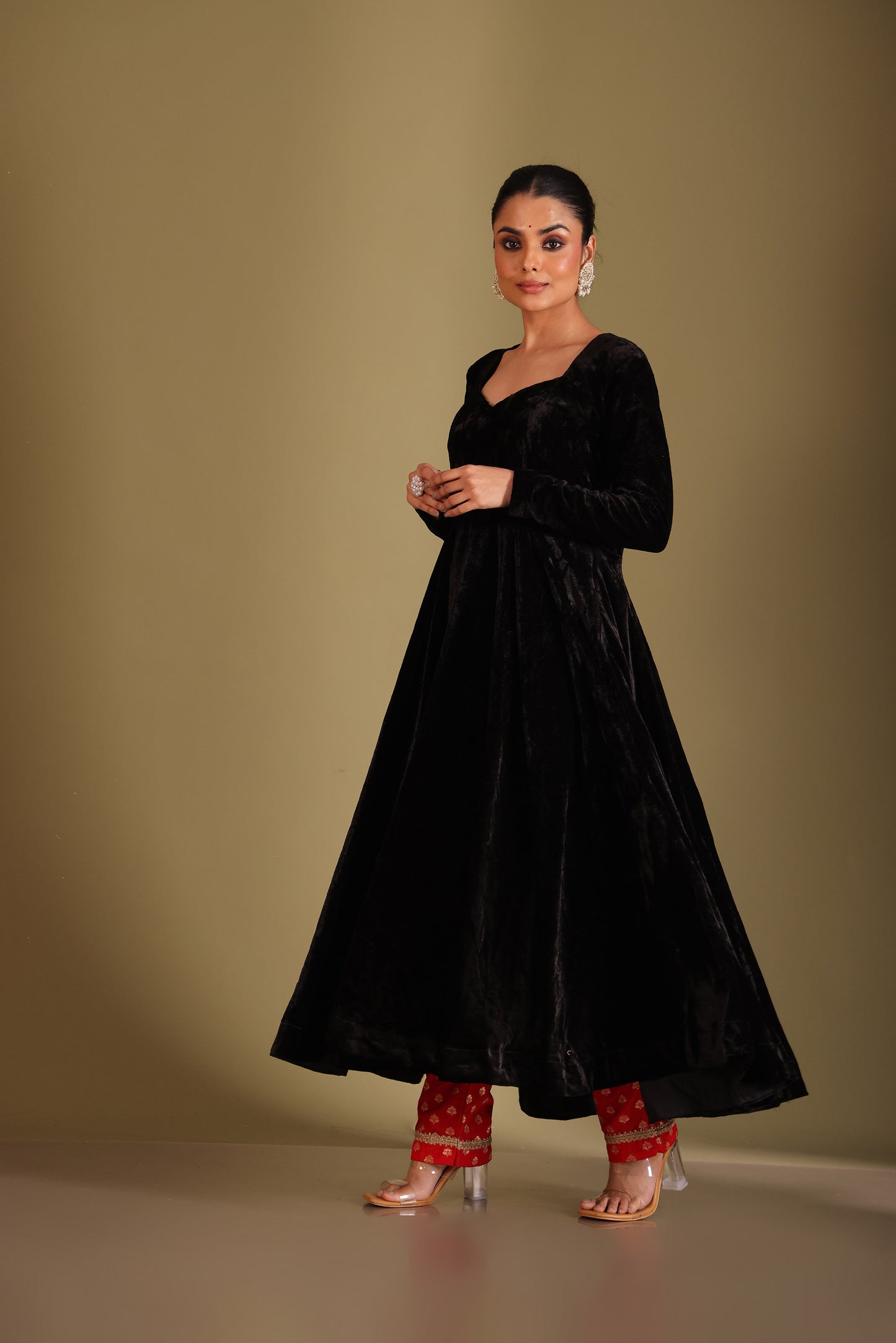 Noor-e-zar Black Velvet Embroidered Anarkali With Shawl