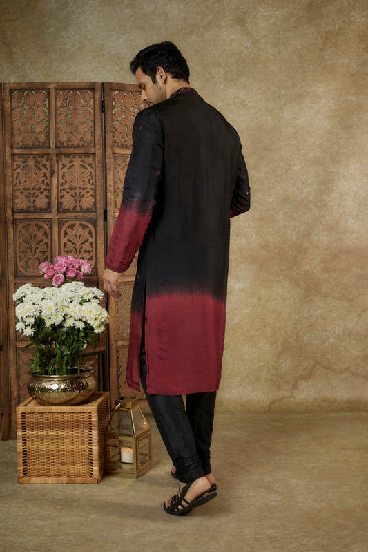 OMBRE BLACK GARNET MIRROR AND RESHAM SILK KURTA SET