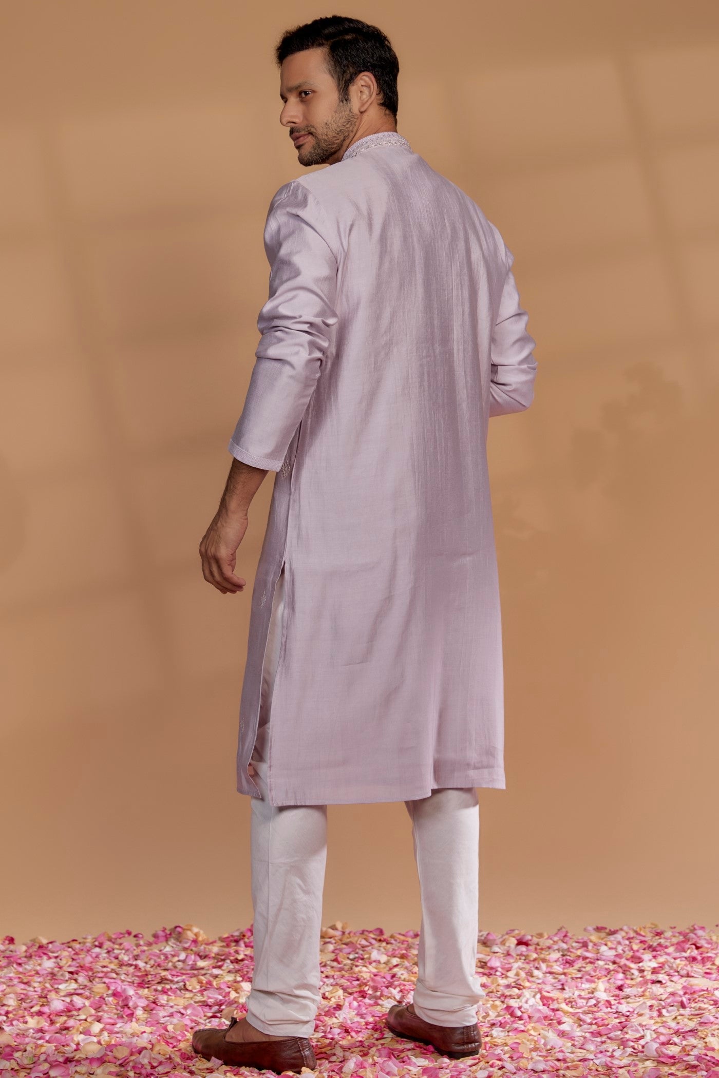 Light Orchid Banarasi Silk Mirror Embellished Kurta Set