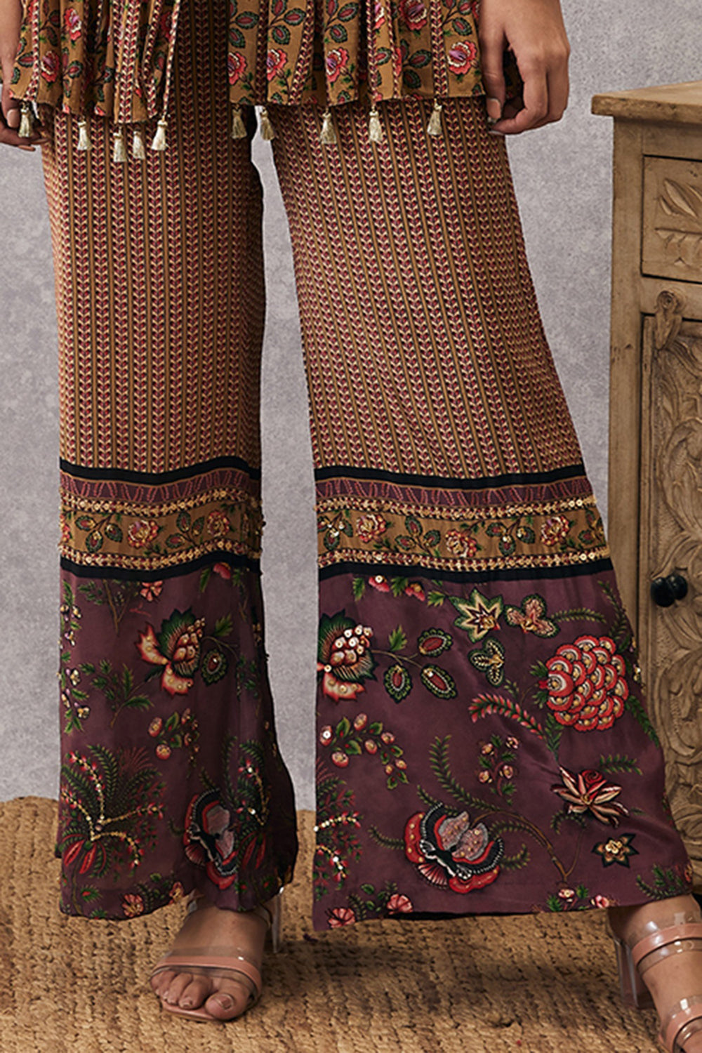 Mehr Embroidered Kurta Set