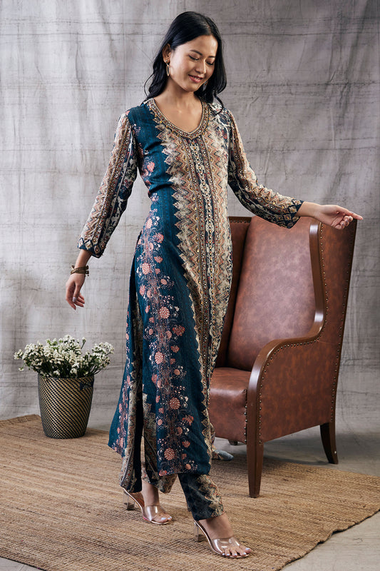 Dilara Embroidered Kurta Set