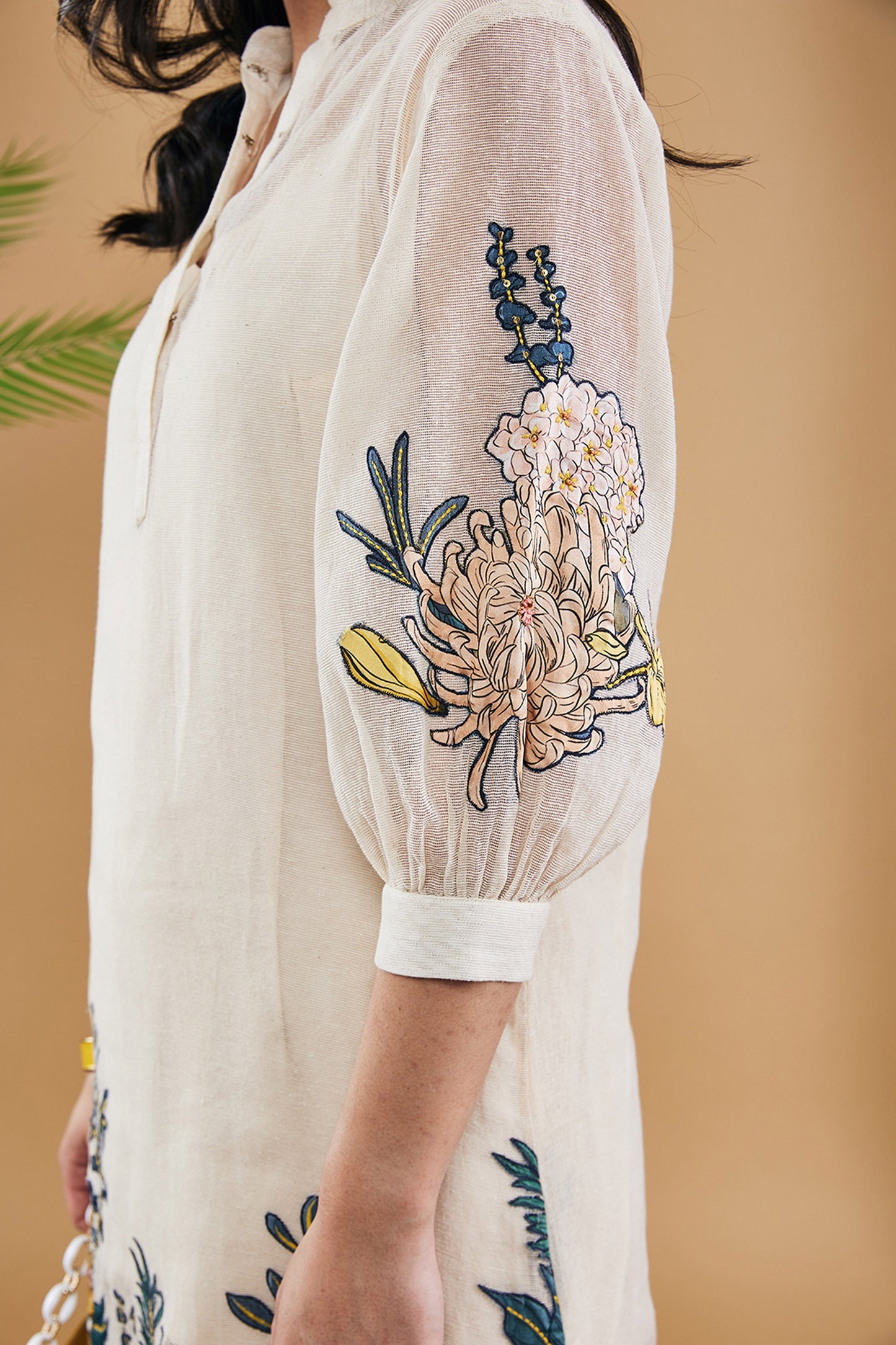 Zinnia Applique Off white Kurta With Pants