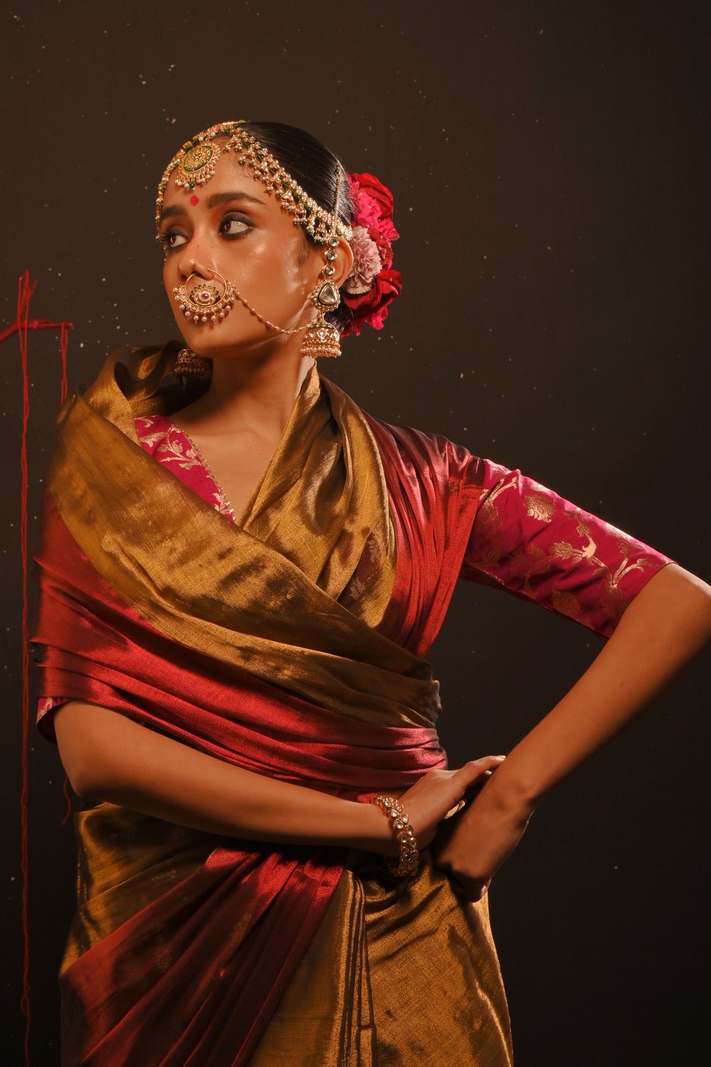 Yagnika saree I Gold Handloom Tissue Saree
