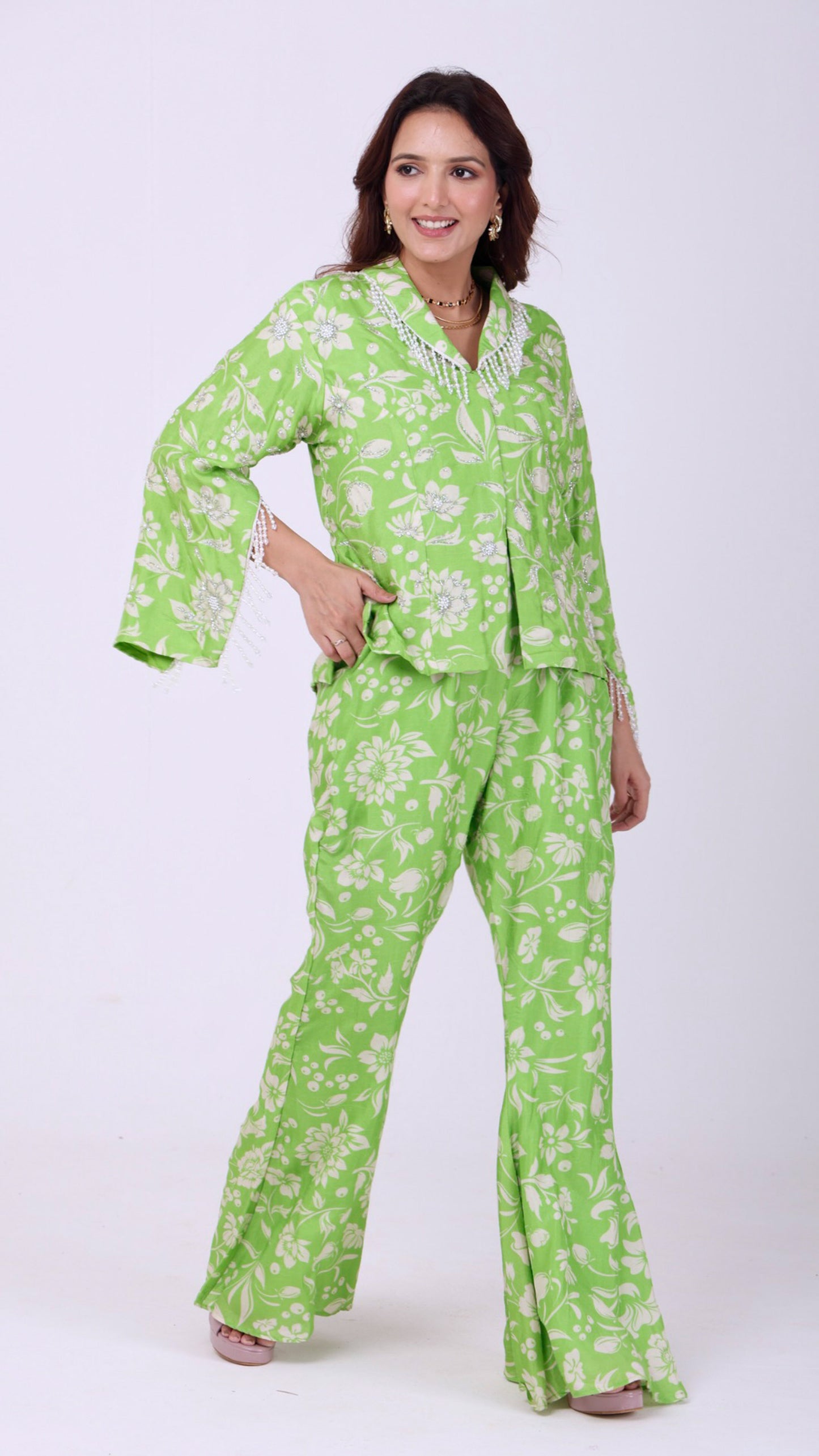 Love bird green hand-embroiderd floral co-ord set