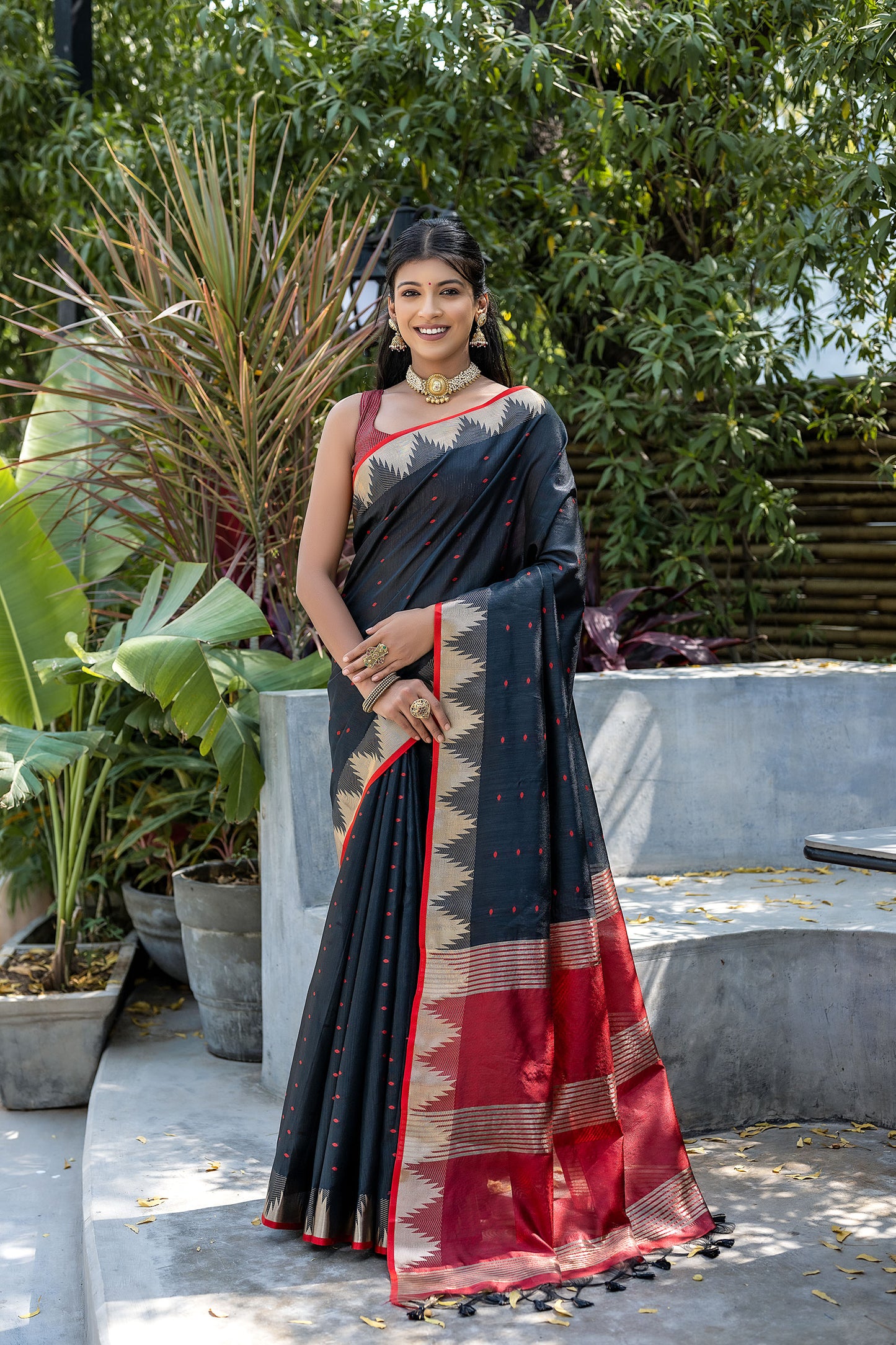 Elisha Pyramid Black Raw silk Zari woven Saree