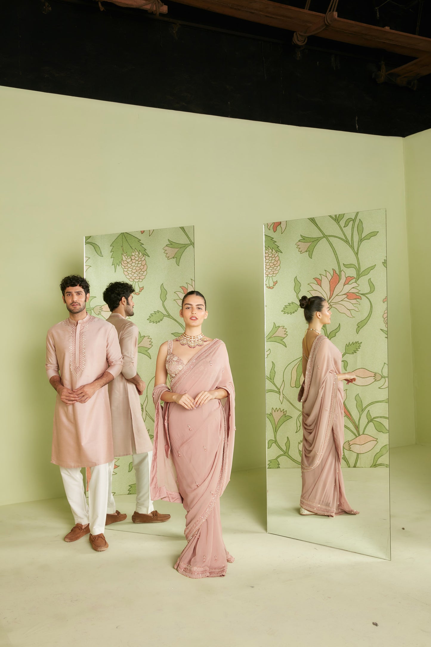 Old Rose Georgette Classic Hunar Saree