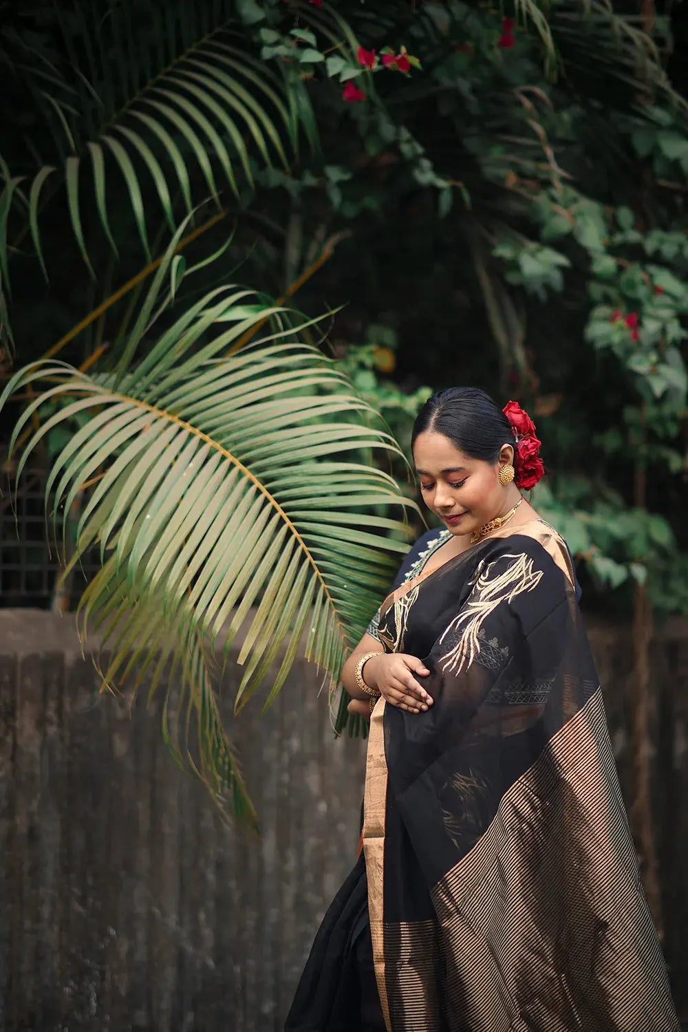 Handloom Black Chanderi Pure Silk Saree With Gold Zari Motifs