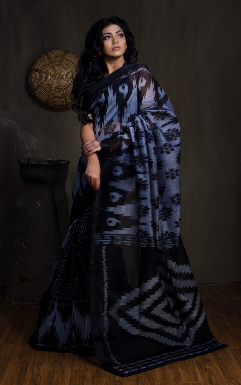 Begampuri Bengal Handloom Sambalpuri Kotki Cotton Saree in Light Grey and Black