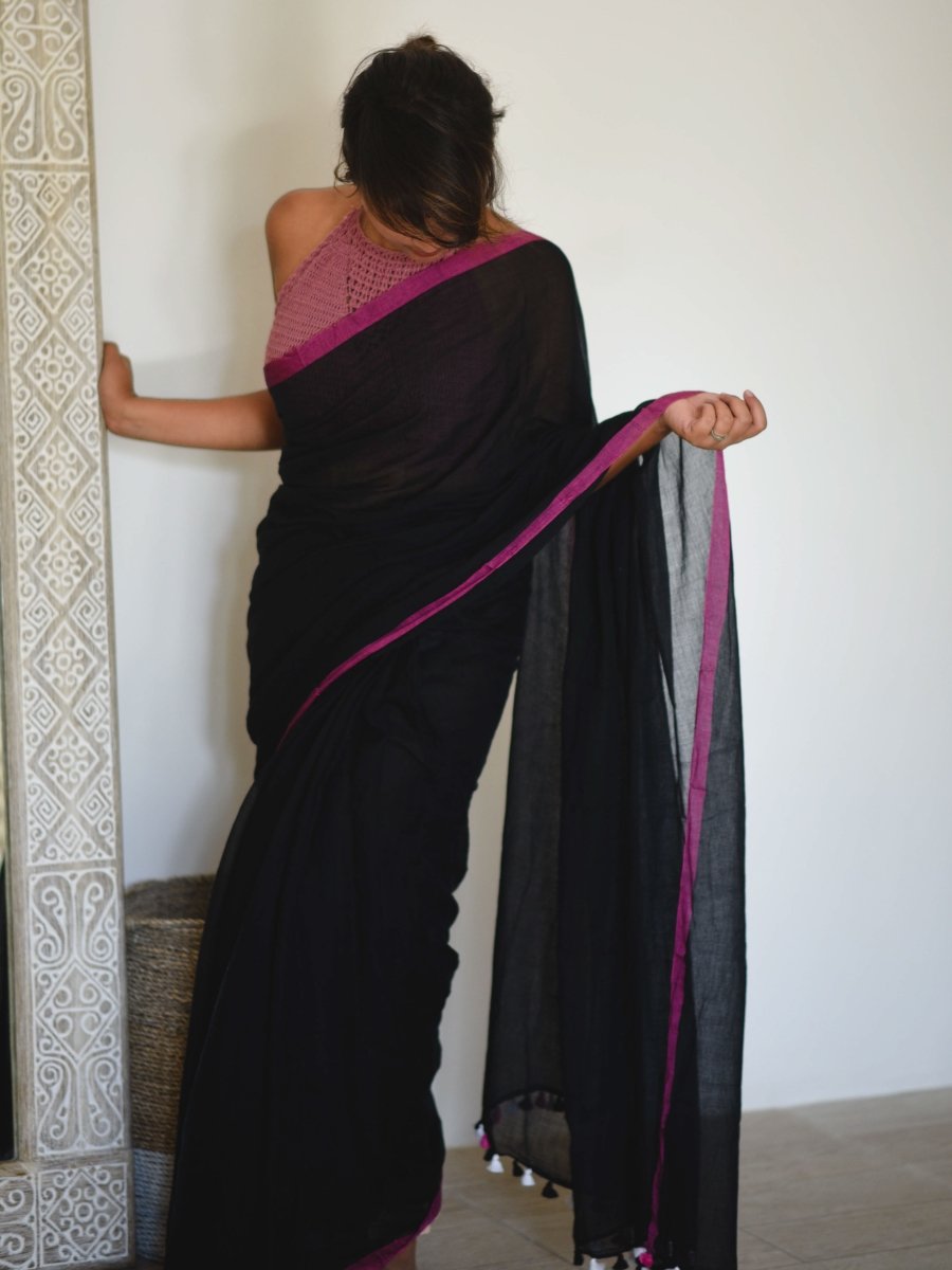 Black and pink rose - Suta Bombay